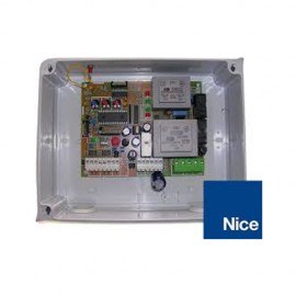 CUADRO ENROLLABLE HOMBRE PRESENTE EN BAJADA