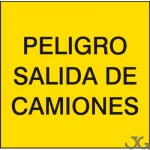 SEÑAL "PELIGRO SALIDA DE CAMIONES" ECO 50